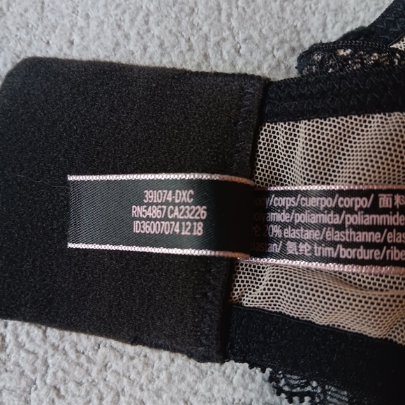 Victoria's Secret Very Sexy High Neck Lace Up Bralette. Size XS and S. - Picture 8 of 8